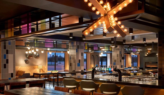 Delta Hotels by Marriott Toronto Airport & Conference Centre