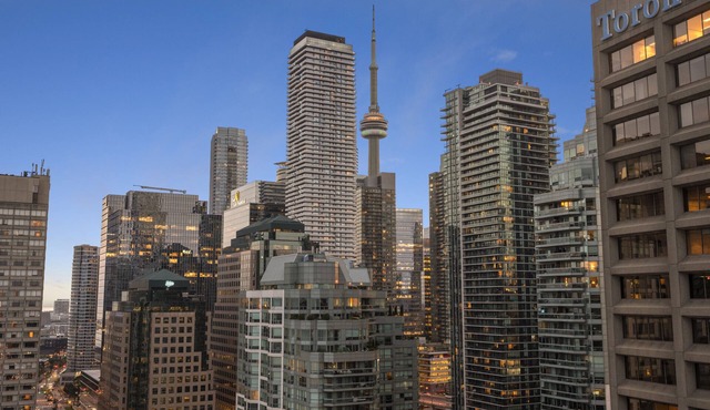 Dream Suite in Harbourfront core with Amazing Lake & CN Tower view