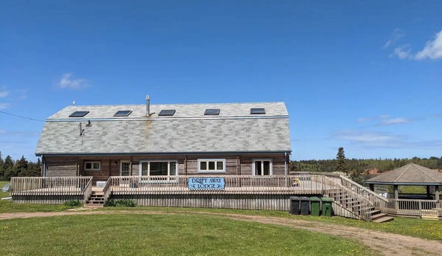 Drift Away Lodge, Cavendish