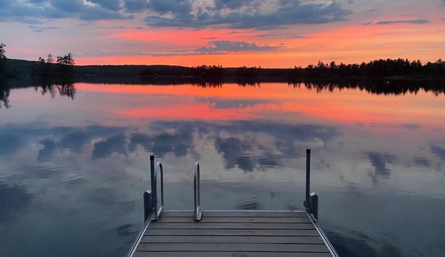 Eagle Lake (Near Sundridge and South River ON) Large Private Lakefront Cottage
