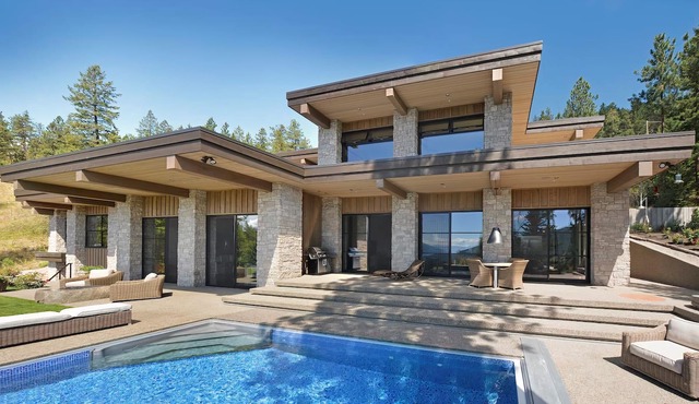 Elysian | Exclusive Privacy, Pool & Hot Tub