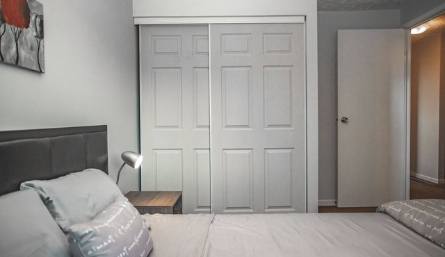 Entire house/patio Garden Sleeps7
