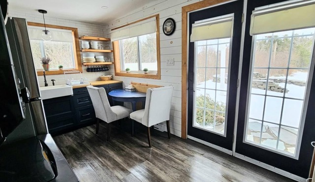 Escape to nature at Saltwater Hideaway Cottage. Panoramic views!