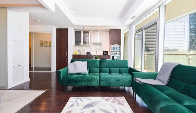 Exquisite 1-bedroom unit in beautiful Toronto