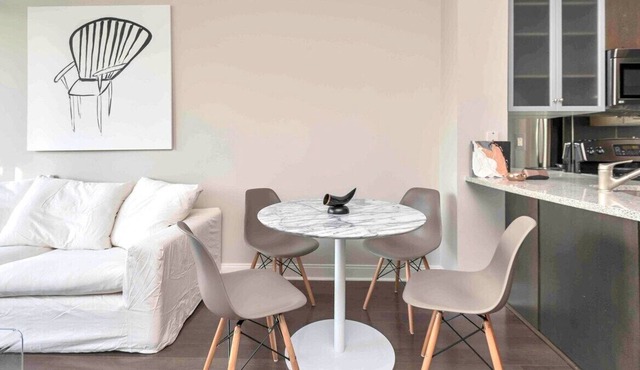 Exquisite Yorkville 1 Bedroom Condo