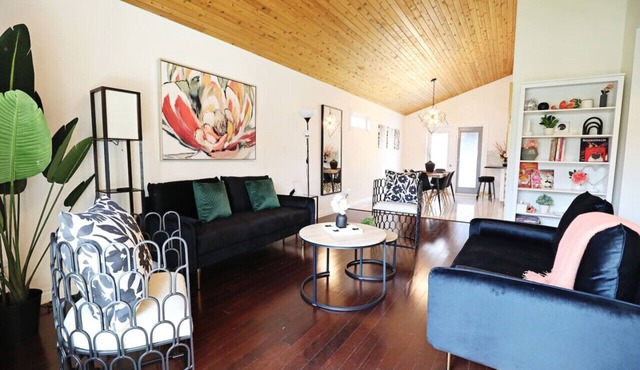 Family & Dog Friendly | A/C | Disney+ | Near WEM