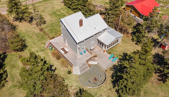Family-Friendly Beach House on PEI with Steps to Private Sandy Beach