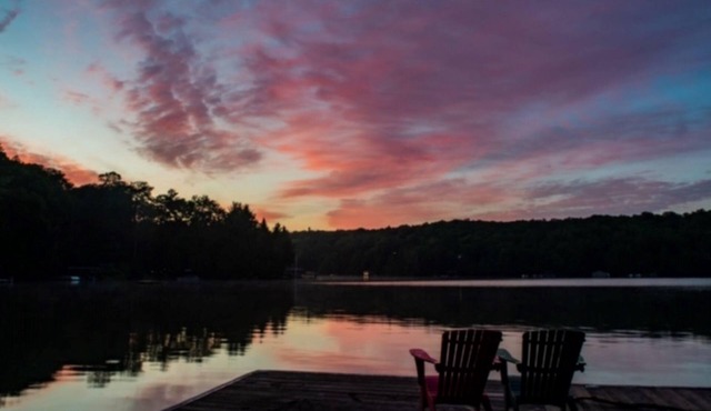 Family Friendly Getaway in Sucker Bay on Lake Rosseau! Sleeps 8!