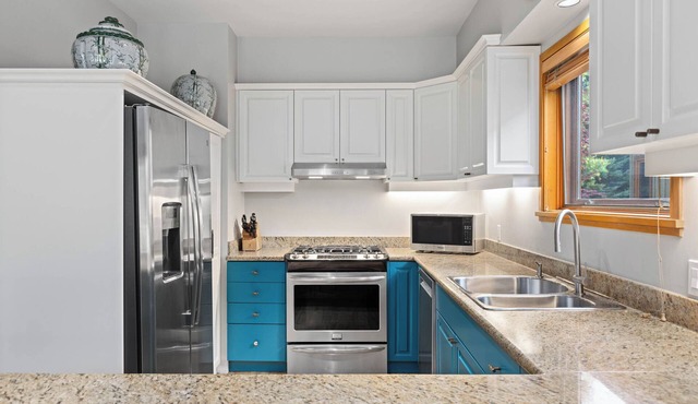 Family-Friendly Home Near X-Country Skiing Trails