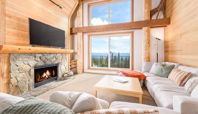 Family-Friendly Ski-in/Ski-out Condo