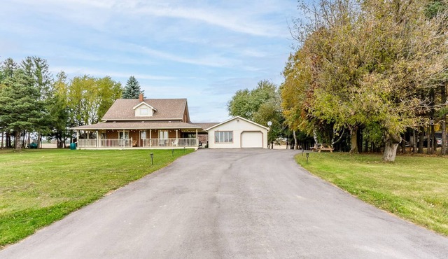 Farmhouse Nestled in a beautiful area.