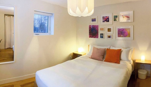 FLEURS Room – Cozy & Eco-Friendly Stay around Mt. Shefford, FLEURS Room – Zen & Nature-Inspired Spac