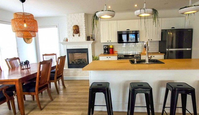 Fleuve et Montagnes Condo no 3