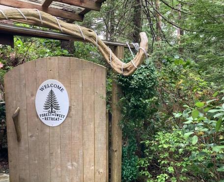 Forest Sweet Retreat Hot Tub & Wood Fired Sauna
