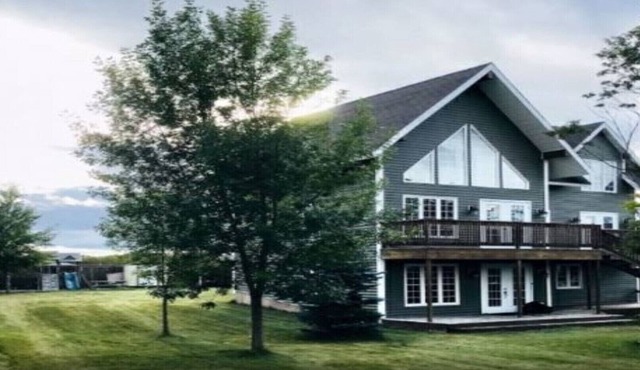 Fortnight Chalet Vacation Rentals in Deer Lake
