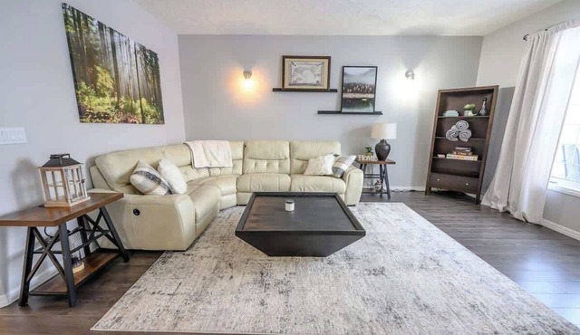 Full House | Garage | BBQ | 3 Living Rooms & more