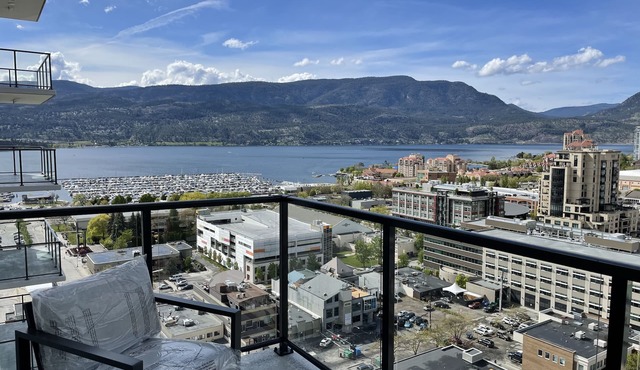 Furnished 2bed/2bath in downtown Kelowna