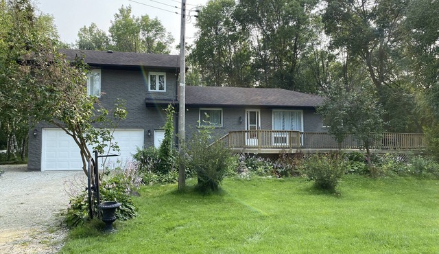 Georgian Bay Cozy 4 Bedroom House by the water