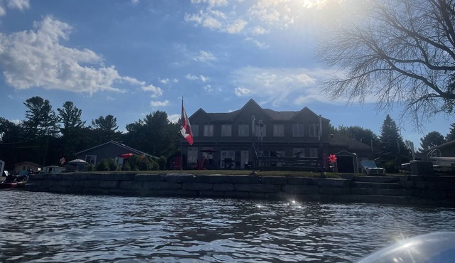 Georgian Bay Lakefront Home Getaway