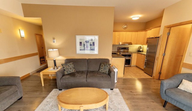 Gimli Beach Condos # 1 - Gimli's best location!