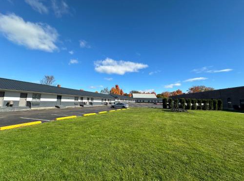 Glengarry Extended Stays