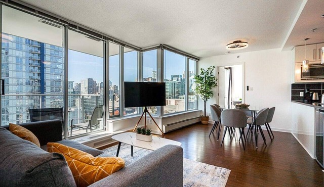 Gorgeous 2 bedroom in Downtown