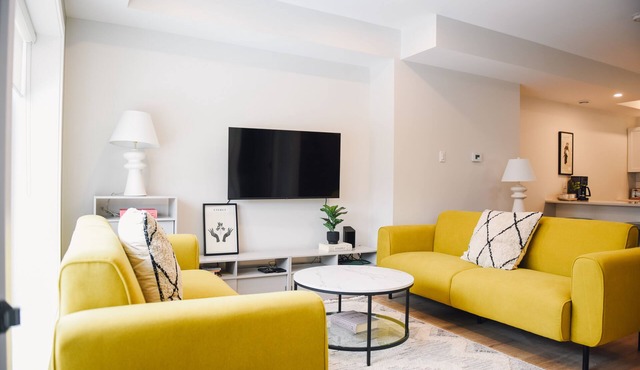 Gorgeous and Unique 5 Bed & 2.5 Bath Townhouse