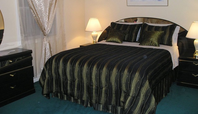 Gorgeous DOMINO SUITE at SUSAN'S VILLA - HOTEL GARNI / B&B European Style