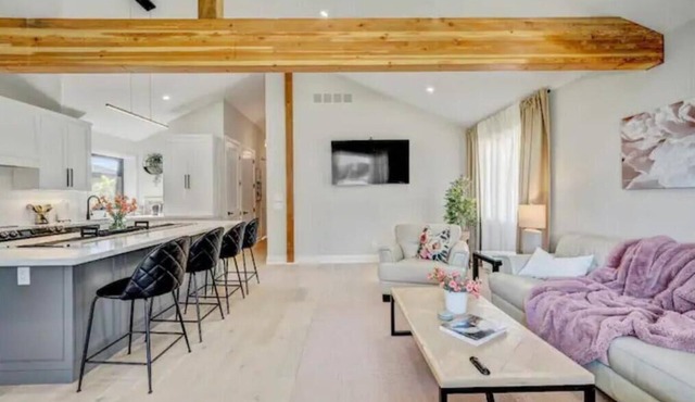 Gorgeous Home Away from Home