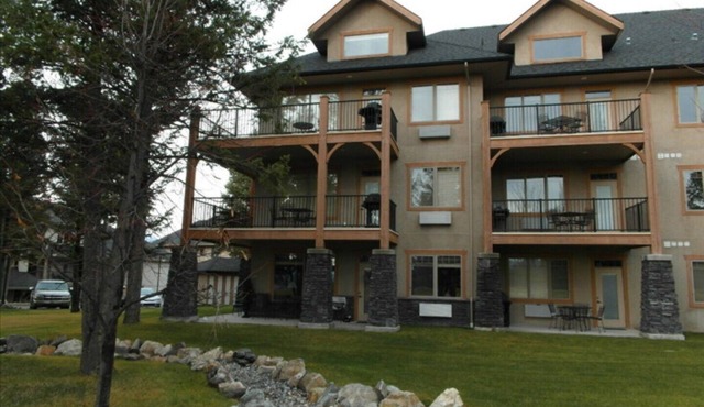 Great Golf Getaway - Swim Golf Or Ski 2 Bedrooms at Bighorn Meadows