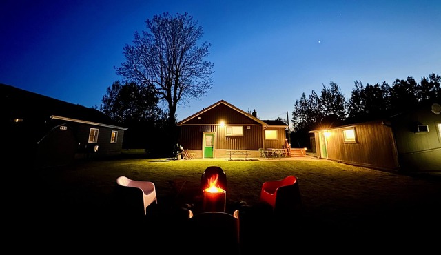 Grey Cottage: Indoor and Outdoor Living at It's Best!