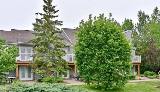 Ground Floor Two bedroom Collingwood Condo