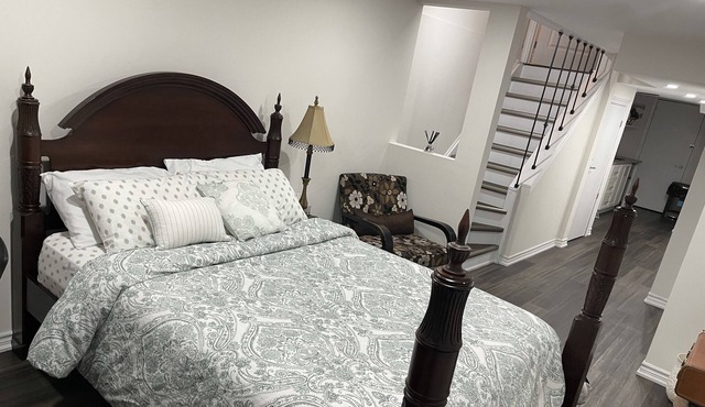 Guest Suite in Quaint Alliston, New Tecumseth
