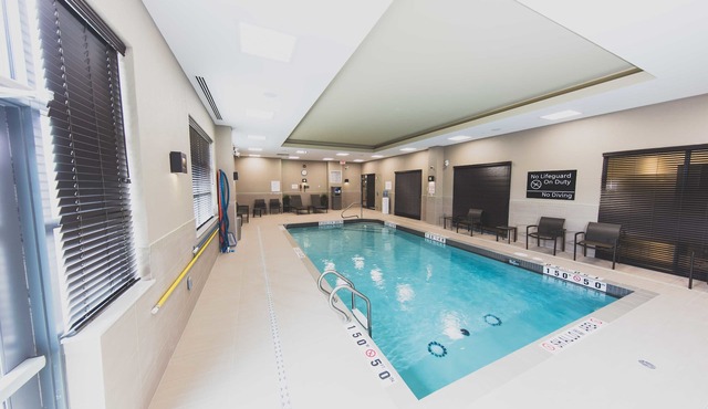 Hampton Inn & Suites by Hilton Bolton