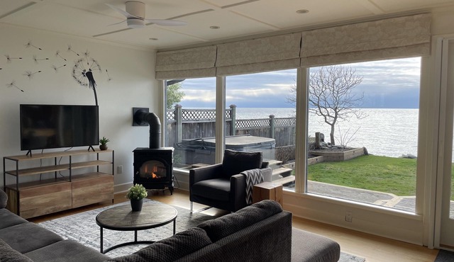 'Haven' awaits you with the best of everything at this beach-front cottage.
