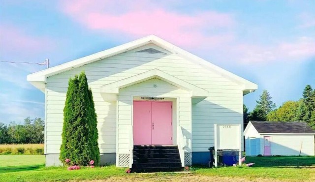 Heavenly Bayside Converted Church 4600sqft 2+Acres with Water view