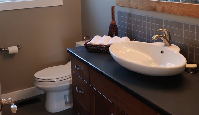 Hill-View-Cozy 3 bedroom house