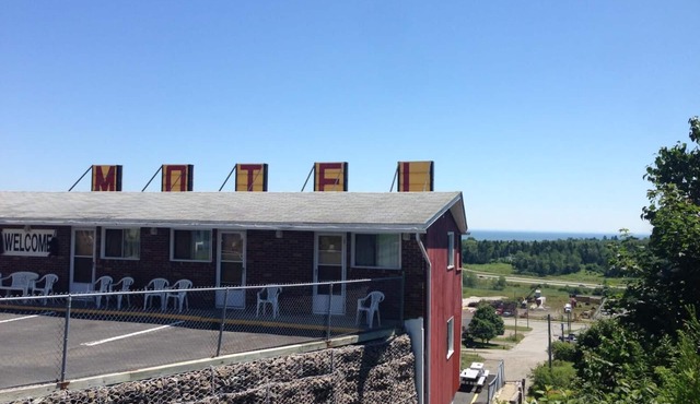 Hillside Motel