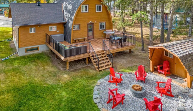 Hilltop Hive | Backyard Oasis | Fireplace | Beach