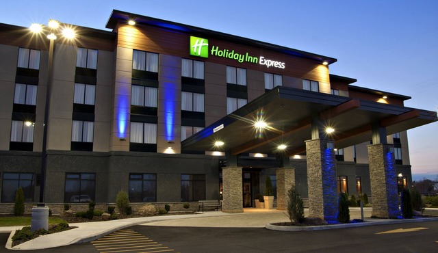 Holiday Inn Express Pembroke by IHG