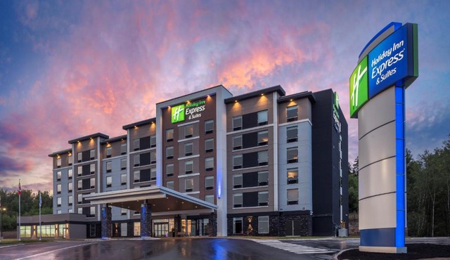 Holiday Inn Express & Suites Moncton by IHG