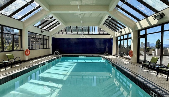 Holiday Inn Vancouver Centre by IHG