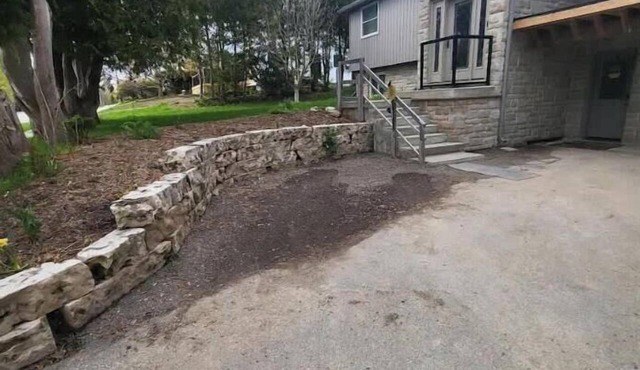 Home away from Home in the beautiful village of Elora. Pet Friendly!