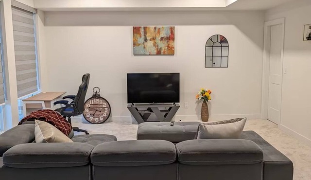 Home away from home, next to Mission golf course, racetrack and hiking trails.