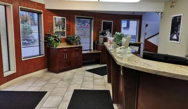Hope Inn and Suites