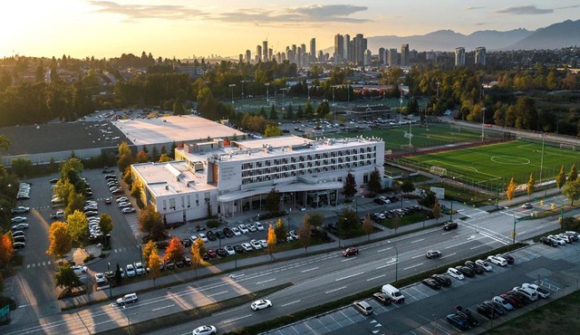 Hotel Burnaby