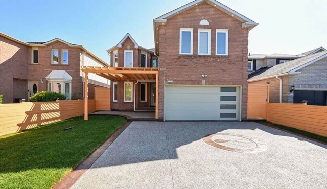 Huge 7BDRM Home in Mississauga!