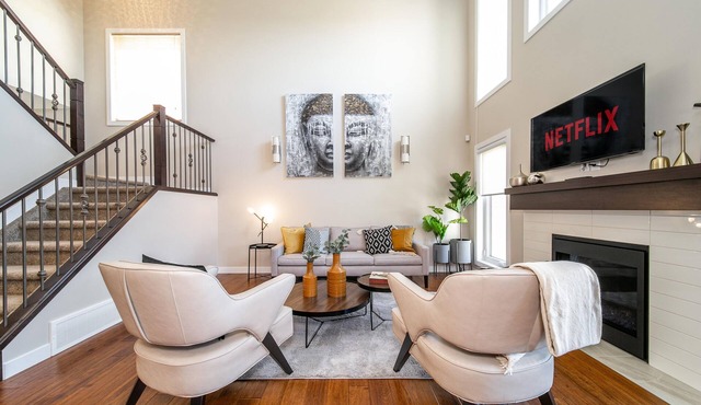 ★HUGE Luxury Home ★ Patio ★ Games Room ★ WiFi!