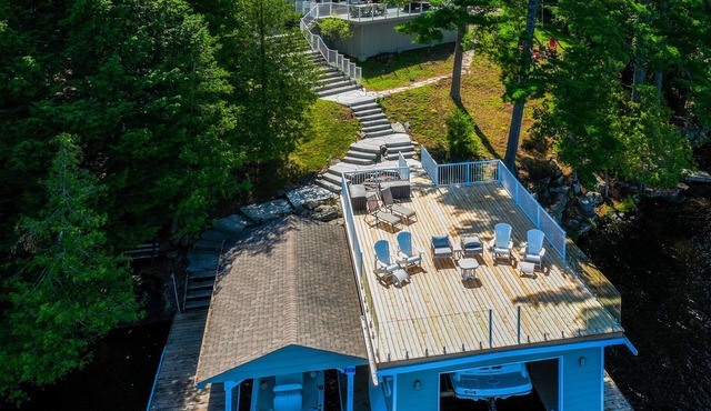 Island Property on Lake Muskoka! 4brdm, 3 bath! Best Internet! SUP, Kayak