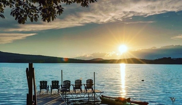 Kamaniskeg Lakehouse